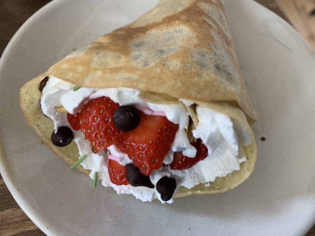 作り方 クレープ生地を簡単５分で 具材でガレットにもアレンジできるクレープメーカー 公式 ブルーチーズドリーマー伊勢 昇平オフィシャルブログ